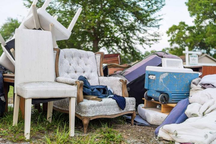Collecte d'encombrants pour un espace toujours ordonné.
